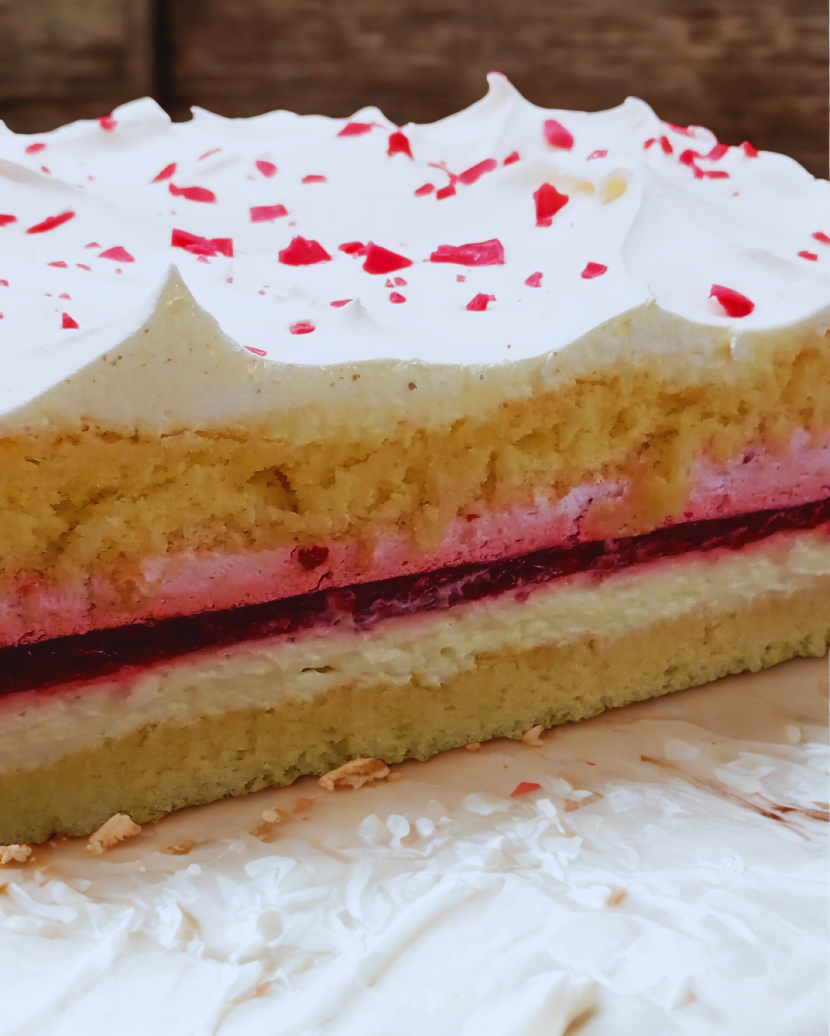 Biała czekolada z maliną